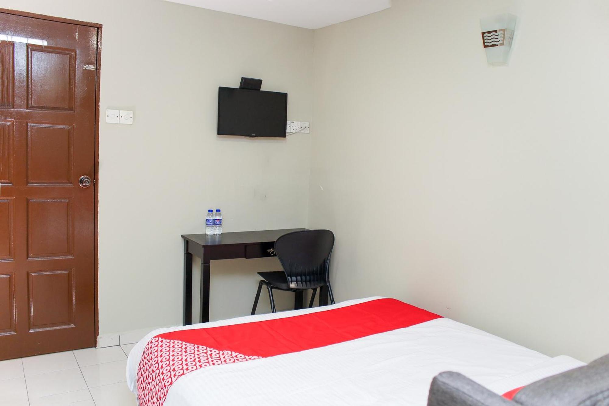 Oyo 90338 Prima Saujana Budget Hotel Kajang Eksteriør billede